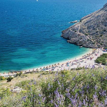Beautiful Apartment In Stara Baska With Wifi Bagian luar foto
