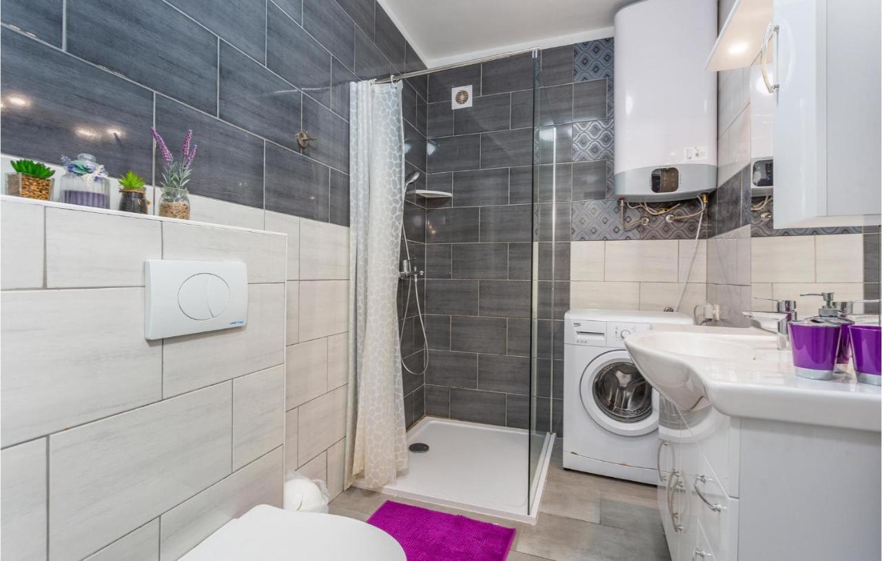 Beautiful Apartment In Stara Baska With Wifi Bagian luar foto